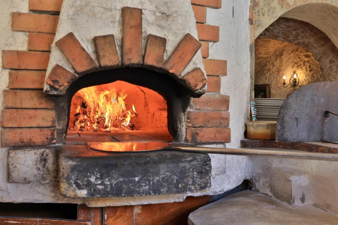 Logis Le Relais Imperial Hotell Saint-Vallier-de-Thiey Eksteriør bilde