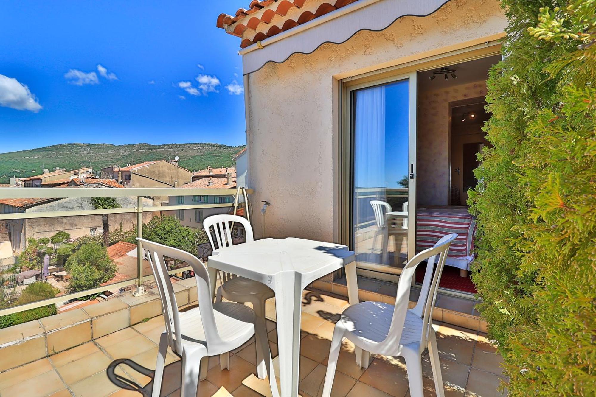 Logis Le Relais Imperial Hotell Saint-Vallier-de-Thiey Eksteriør bilde